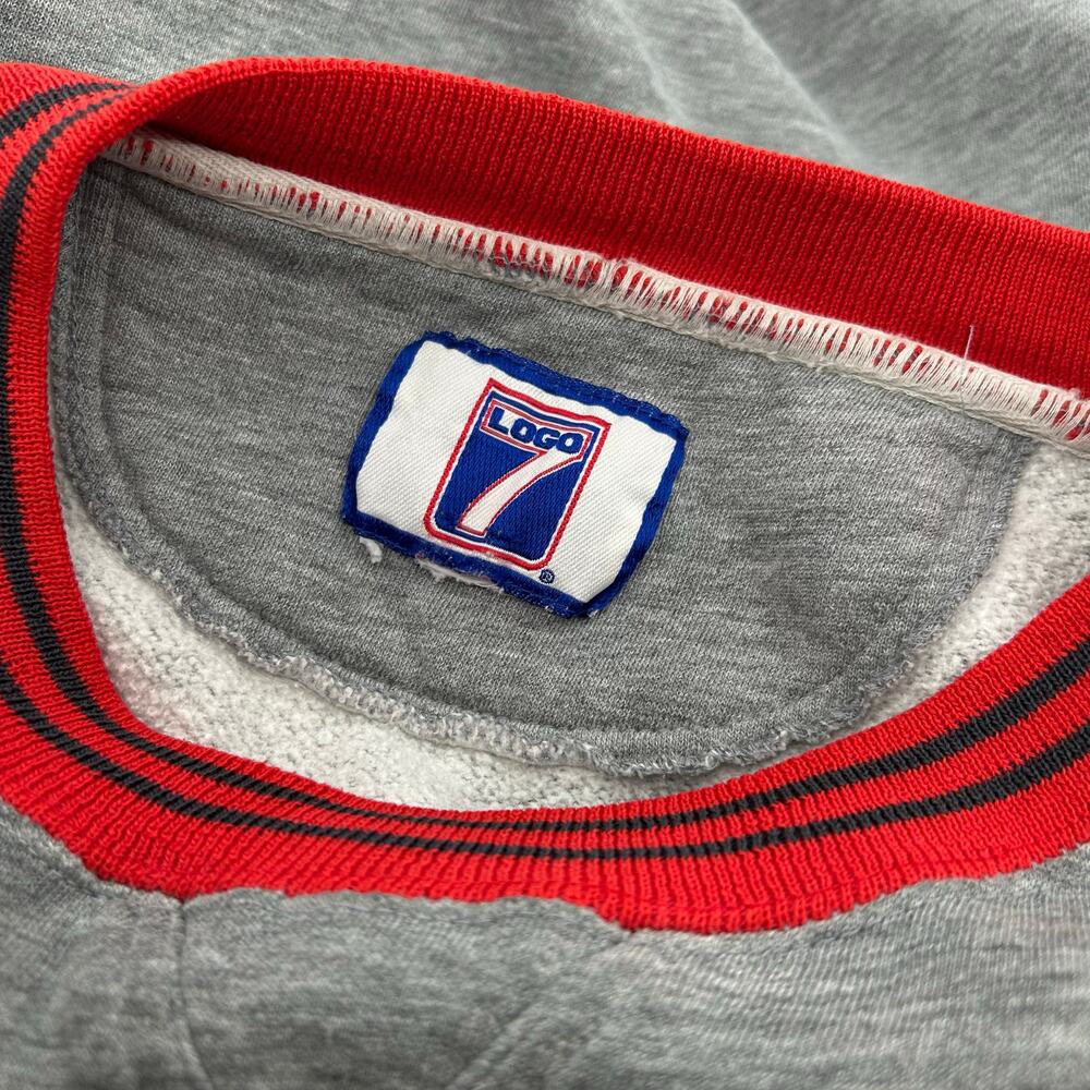 VTG 90s Men's Grey Embroidered LOGO 7 Wisconsin Badgers Crewneck Sweatshirt XL - Picture 3 of 6